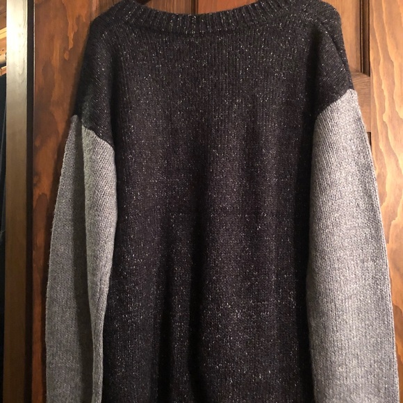 ❤️NWT MICHAEL STARS Black Color Block Sweater - Picture 3 of 7